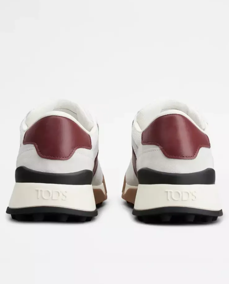 Beżowe zamszowe sneakersy