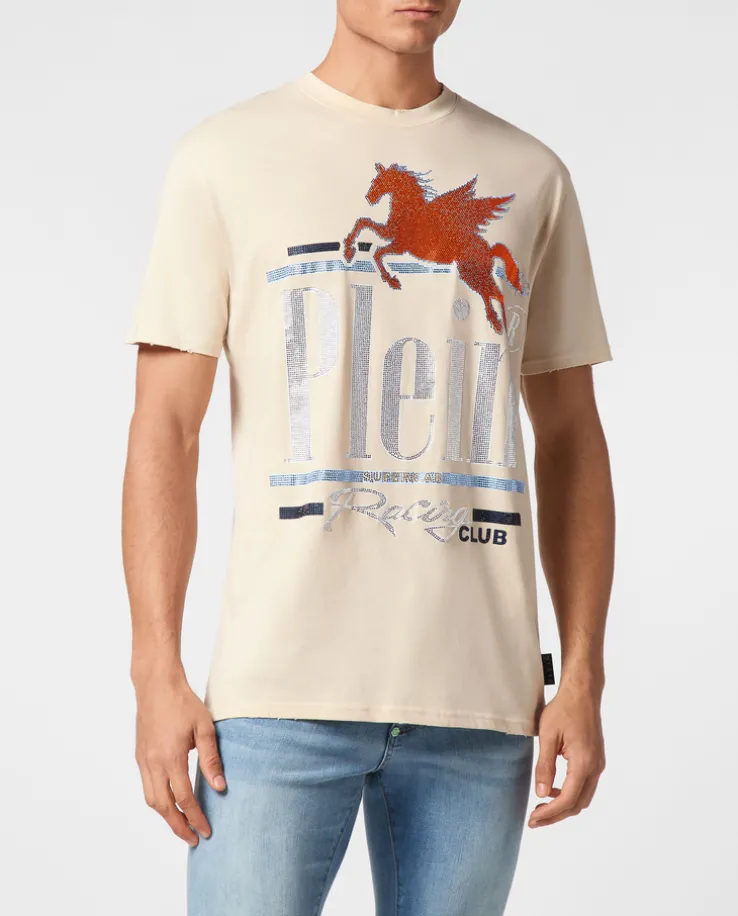 Beżowy t-shirt ze zdobieniem