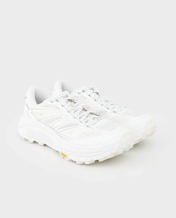 Białe sneakersy Mafate Speed 2