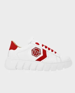 Białe sneakersy z kontrastowym logo