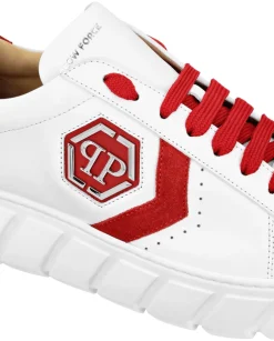 Białe sneakersy z kontrastowym logo