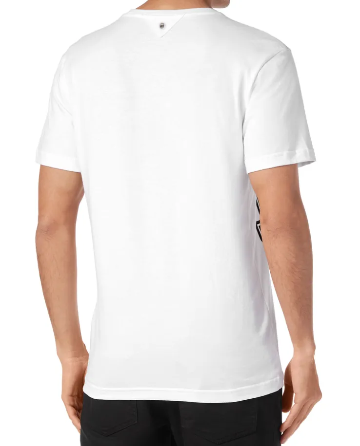 Biały t-shirt z kontrastowym logo