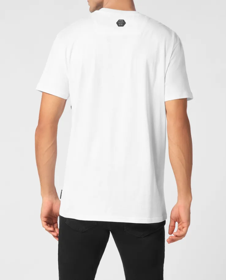 Biały t-shirt z logo