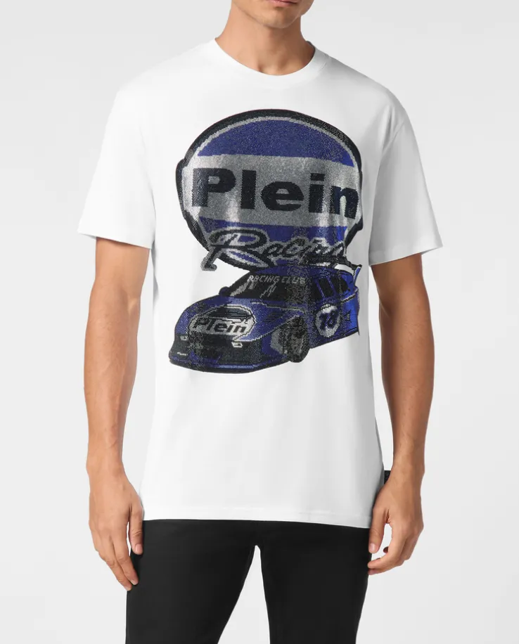 Biały t-shirt z ozdobnym nadrukiem samochodu