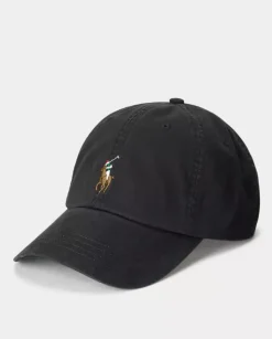 Czapka z daszkiem i haftowanym logo