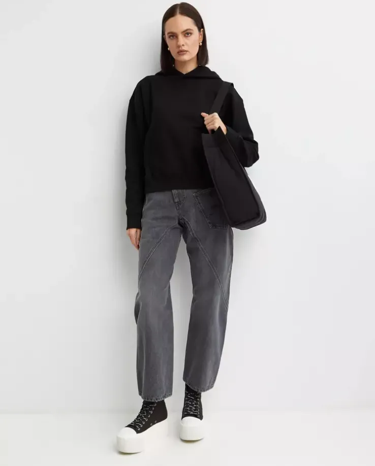 Czarna bluza z kapturem