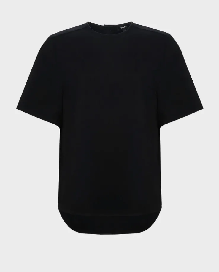 Czarna bluzka z guzikami na plecach
