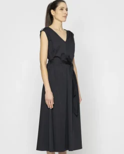 Czarna elegancka sukienka midi