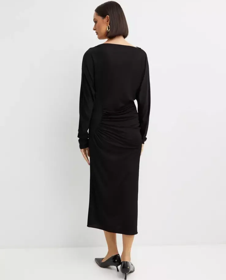 Czarna sukienka maxi
