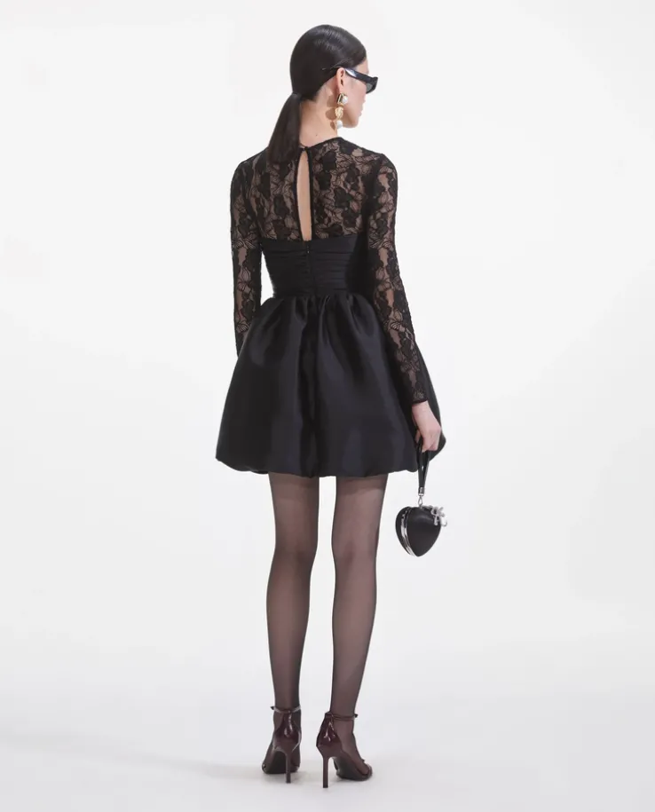 Czarna sukienka mini