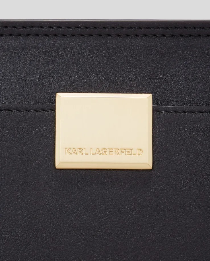 Czarna torebka typu tote