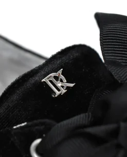 Czarne welurowe sneakersy z kryształkami