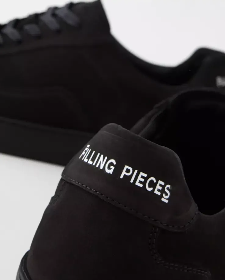 Czarne zamszowe sneakersy