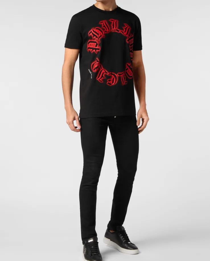 Czarny t-shirt z kontrastowym logo