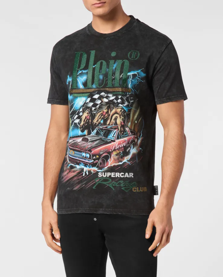 Czarny t-shirt z nadrukiem