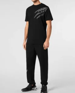 Czarny t-shirt ze srebrną aplikacją