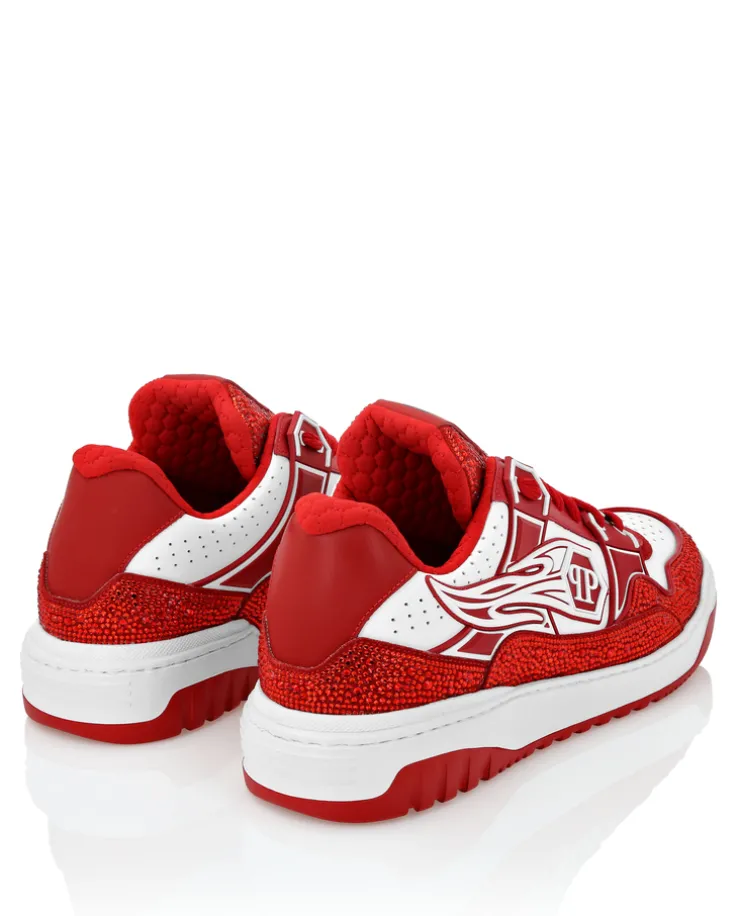 Czerwone sneakersy z kryształkami