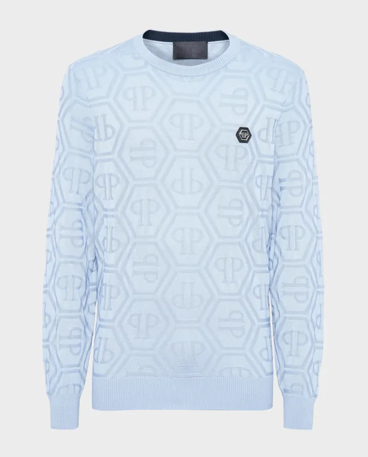 Niebieski sweter z monogramem