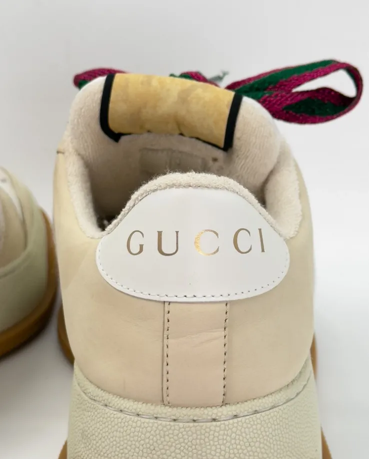 Sneakersy z monogramem