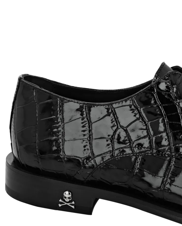 Sznurowane buty z motywem zwierzęcym