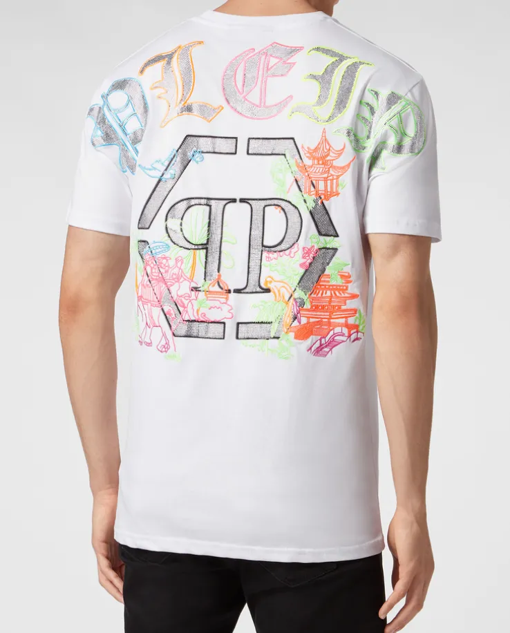 T-shirt z aplikacją